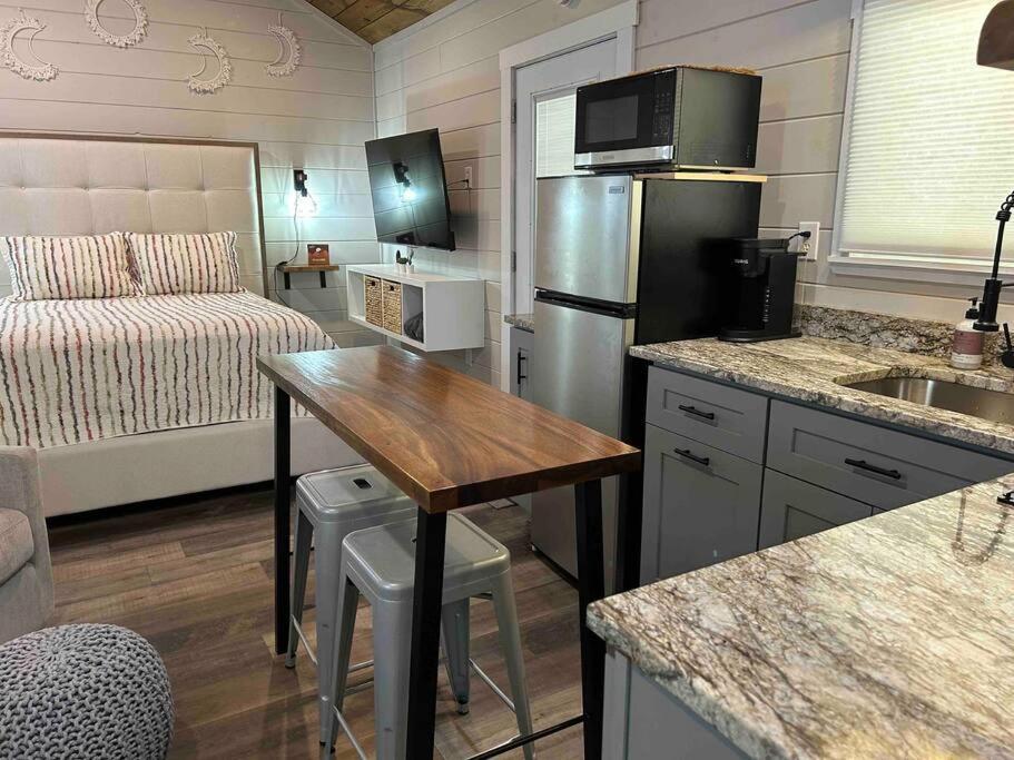 Blissful Nook Tiny Home ~ Cozy Retreat W/ Hot Tub; Near Town And Deep Creek Bryson City Extérieur photo