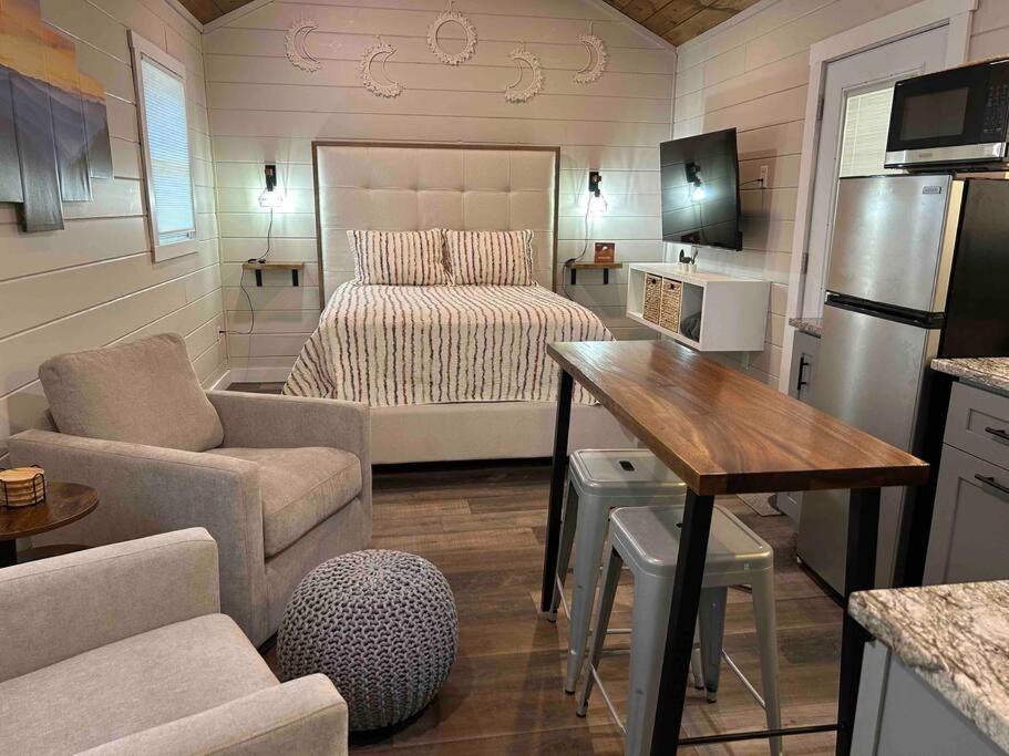 Blissful Nook Tiny Home ~ Cozy Retreat W/ Hot Tub; Near Town And Deep Creek Bryson City Extérieur photo