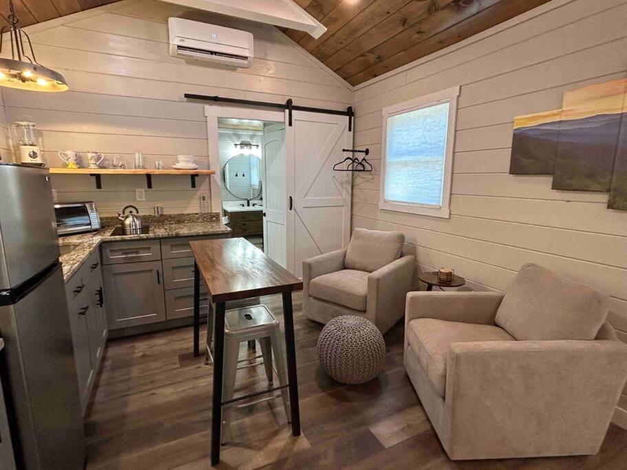 Blissful Nook Tiny Home ~ Cozy Retreat W/ Hot Tub; Near Town And Deep Creek Bryson City Extérieur photo